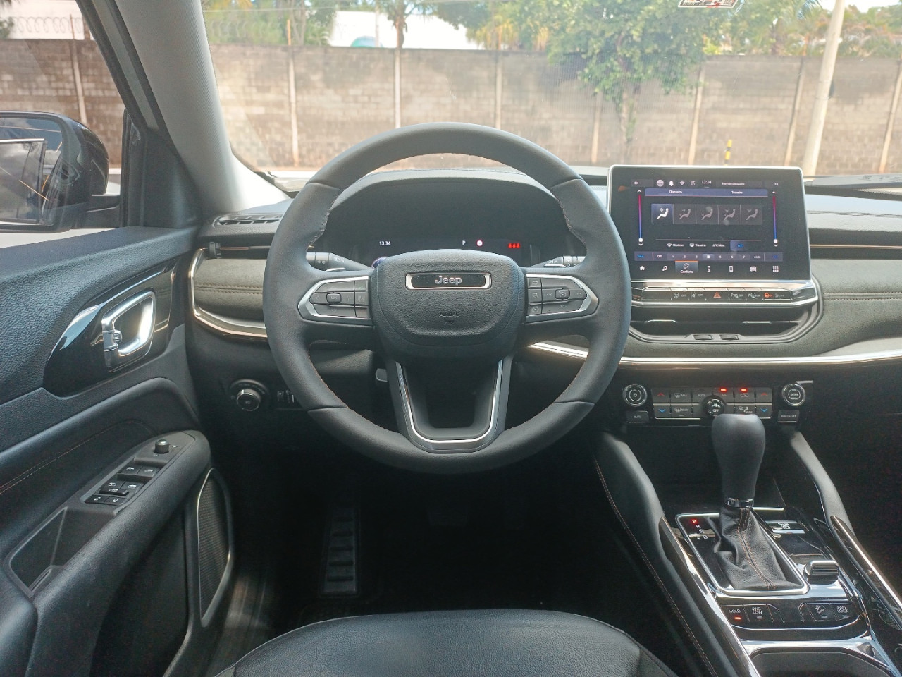 JEEP Commander 2.0 16V 4P TD380 LIMITED TURBO DIESEL AUTOMÁTICO