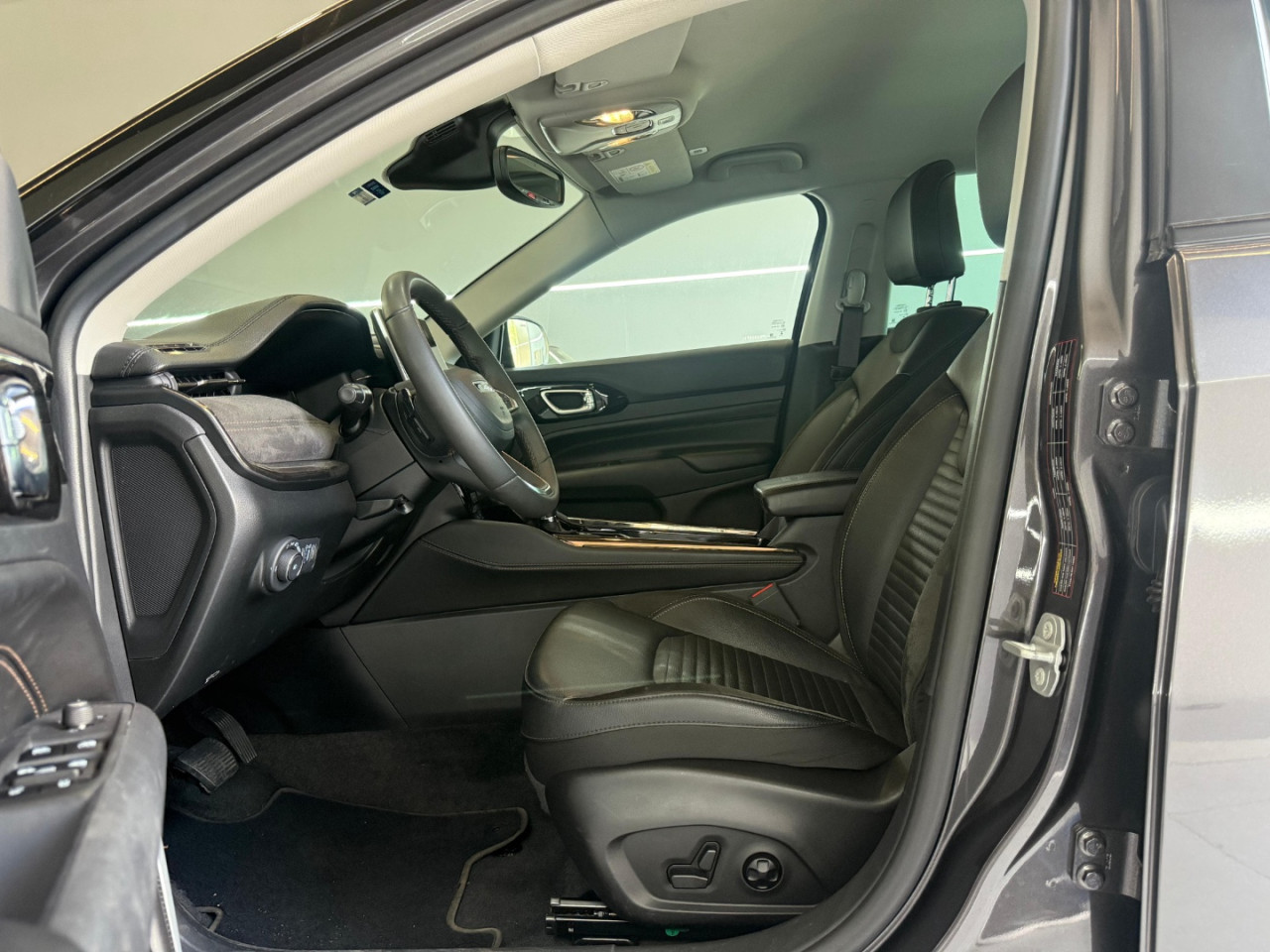 Commander 1.3 16V 4P FLEX T270 LIMITED TURBO AUTOMÁTICO