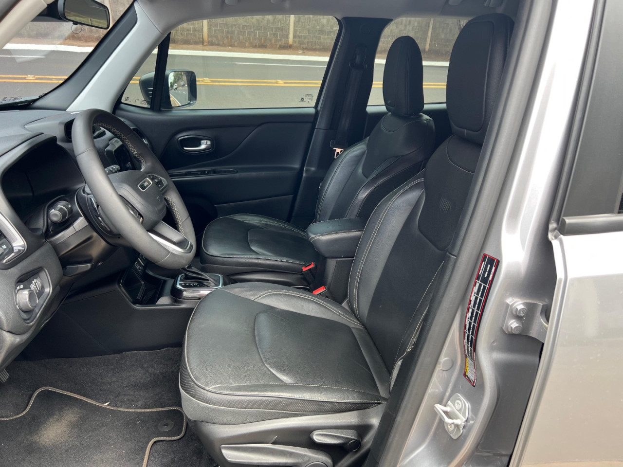 JEEP Renegade 1.3 16V 4P FLEX T270 LONGITUDE TURBO AUTOMÁTICO