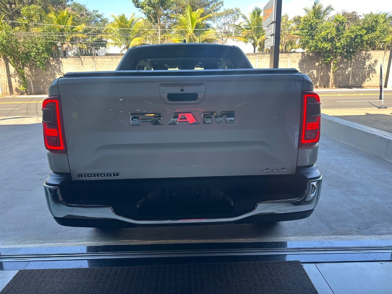 Rampage 2.2 4P BIGHORN TURBO DIESEL 4X4 AUTOMÁTICO