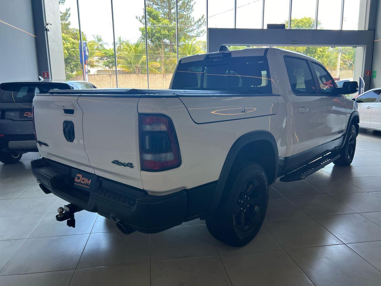 1500 5.7 V8 REBEL CABINE DUPLA 4X4 AUTOMÁTICO