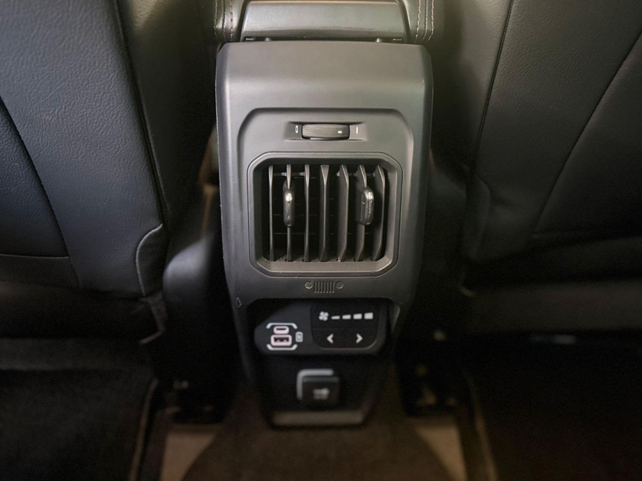 Commander 1.3 16V 4P FLEX T270 LIMITED TURBO AUTOMÁTICO
