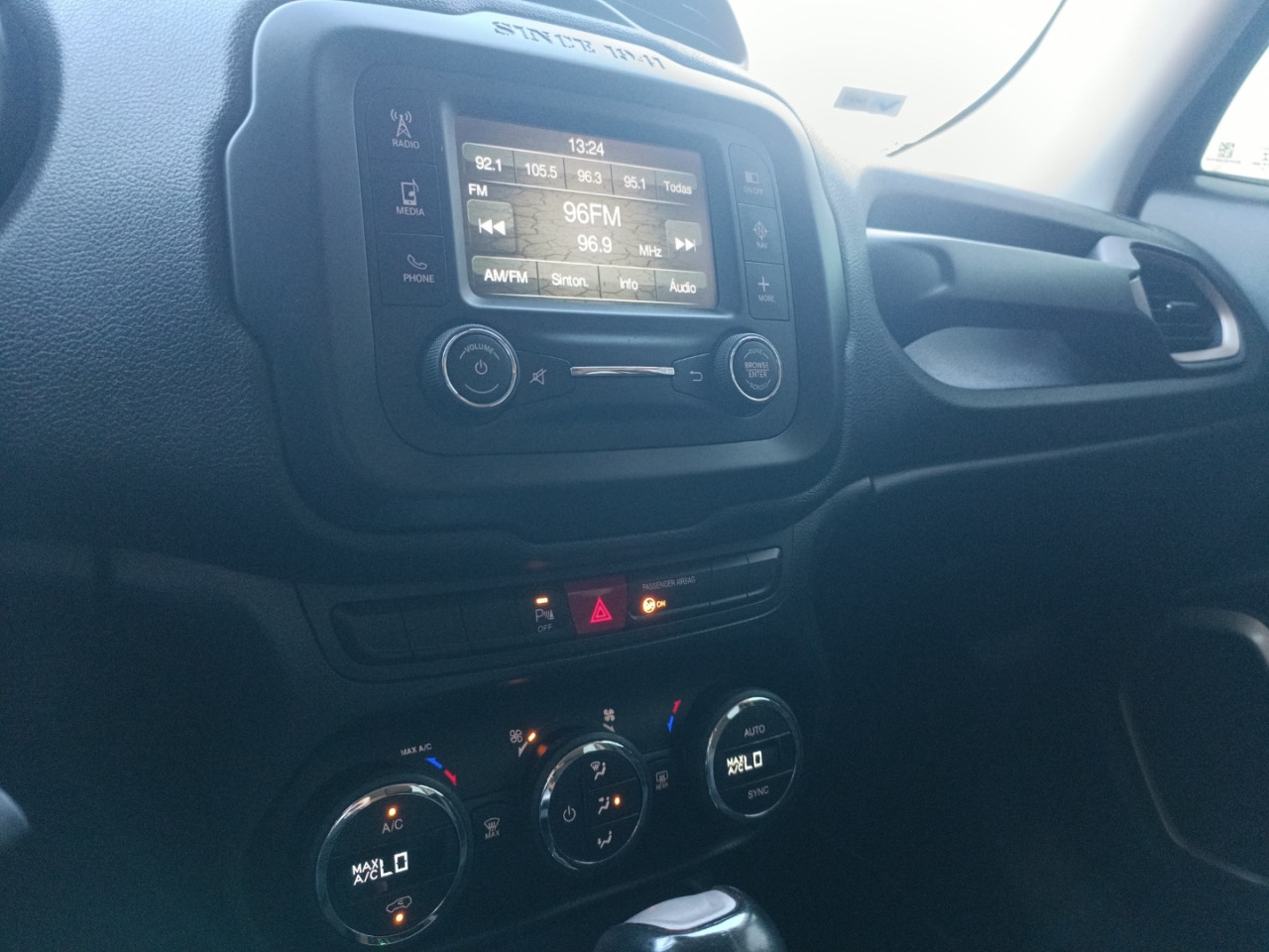 Renegade 1.8 16V 4P FLEX LONGITUDE AUTOMÁTICO