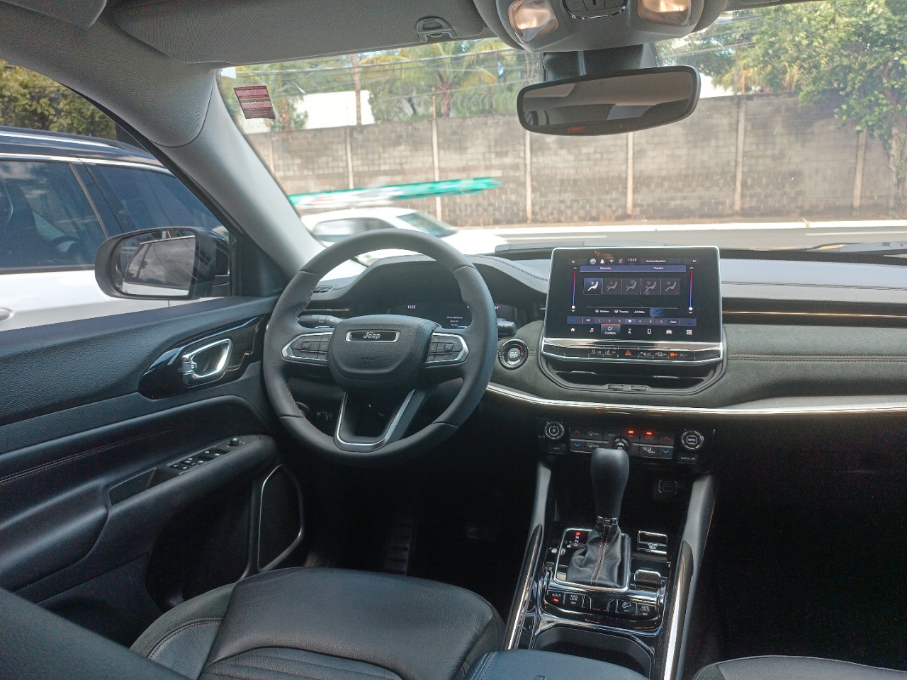 JEEP Commander 2.0 16V 4P TD380 LIMITED TURBO DIESEL AUTOMÁTICO