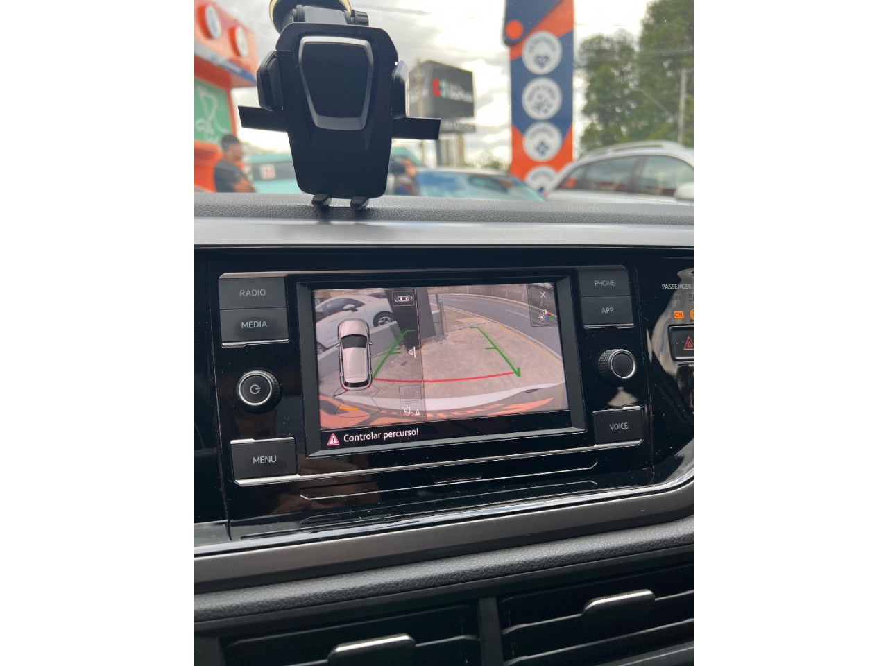 VOLKSWAGEN Nivus 1.0 4P FLEX 200 TSI COMFORTLINE TURBO AUTOMÁTICO