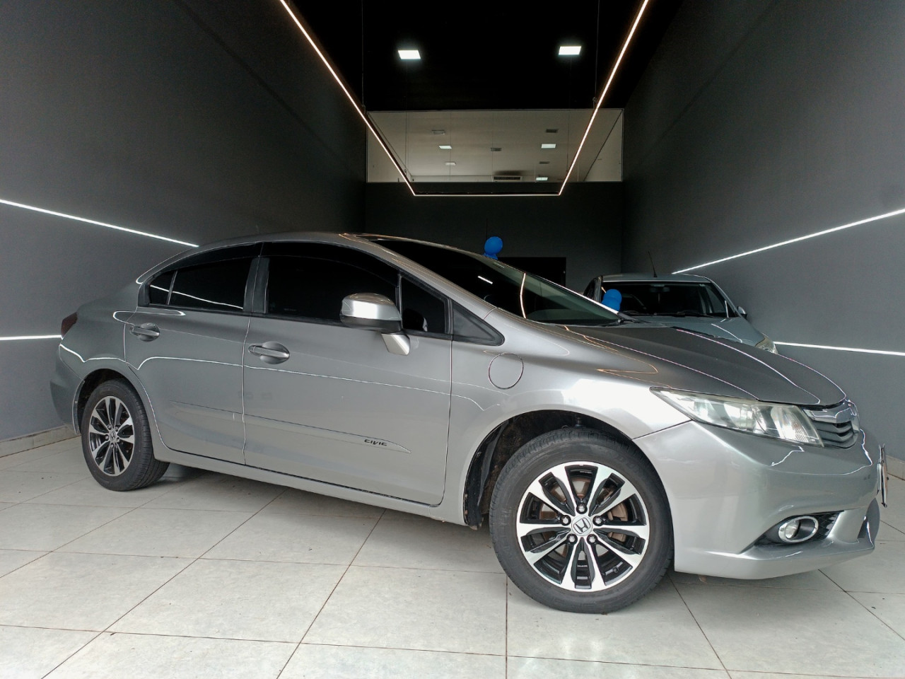 Civic 1.8 16V 4P LXS