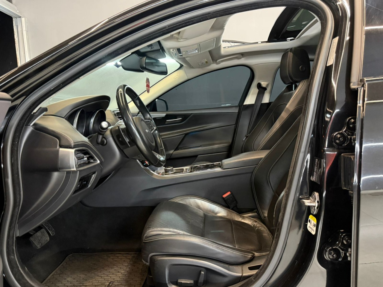 XE 2.0 16V 4P SI4 R-SPORT TURBO AUTOMÁTICO
