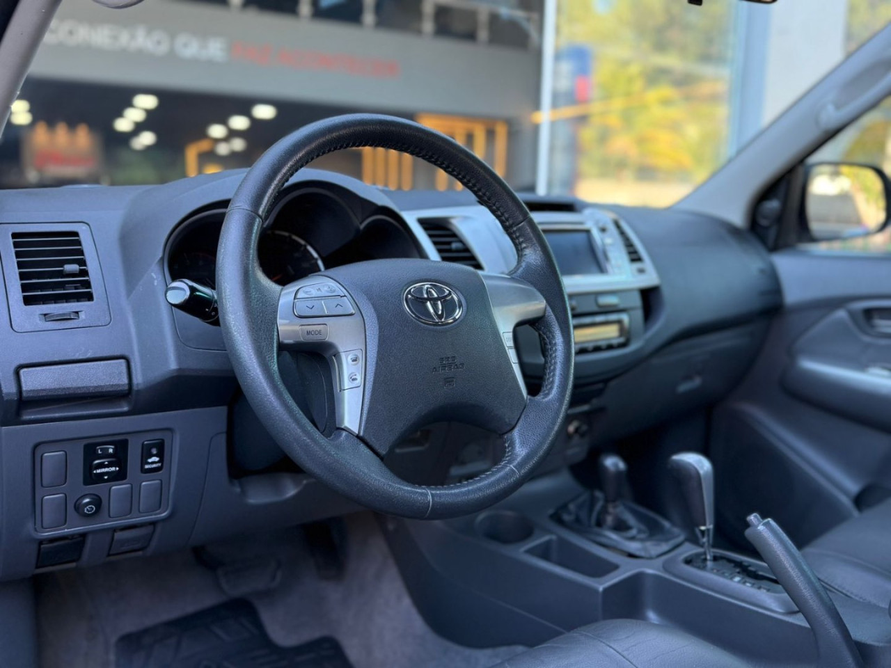 Hilux Caminhonete 2.7 16V 4P SRV FLEX 4X4  CABINE DUPLA AUTOMÁTICO