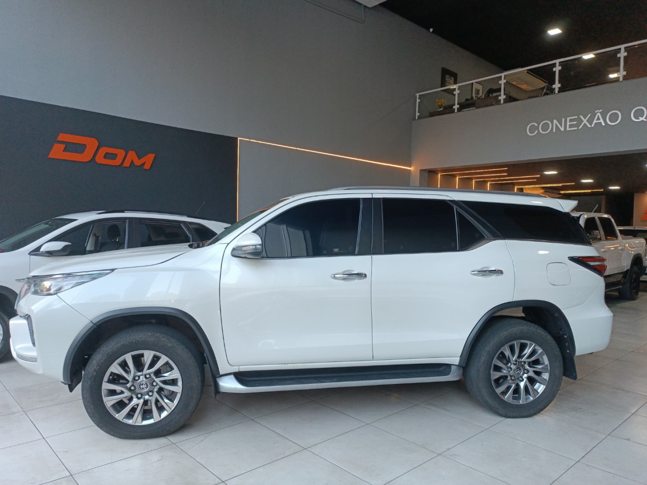 Hilux SW4 2.8 16V 4P SRX 4X4 7 LUGARES TURBO DIESEL AUTOMÁTICO