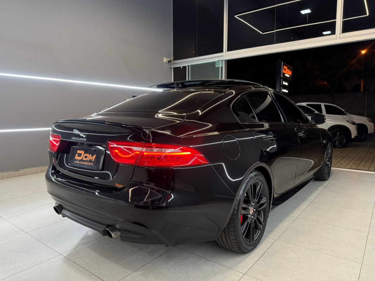 XE 2.0 16V 4P SI4 R-SPORT TURBO AUTOMÁTICO