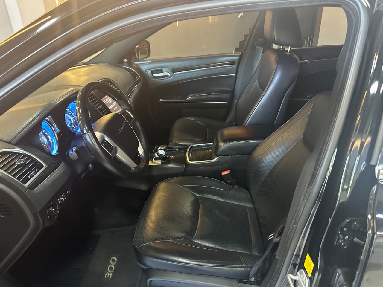 300 C 3.6 V6 24V 4P AUTOMÁTICO