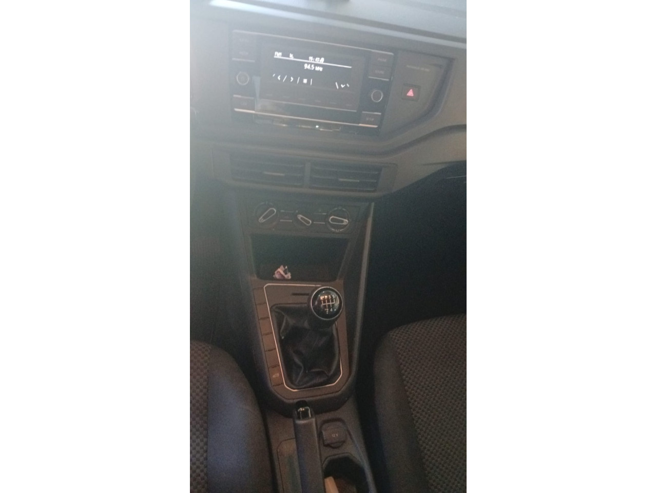 Polo Hatch 1.0 4P MPI