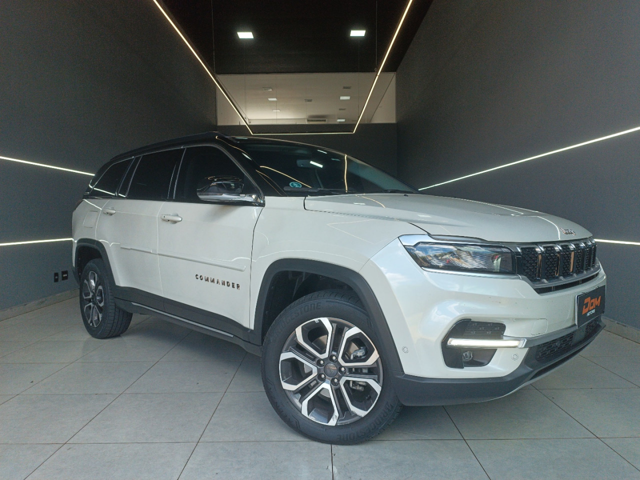 JEEP Commander 2.0 16V 4P TD380 LIMITED TURBO DIESEL AUTOMÁTICO