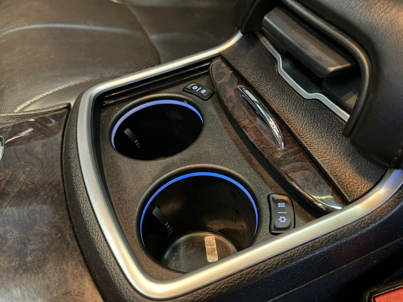 300 C 3.6 V6 24V 4P AUTOMÁTICO