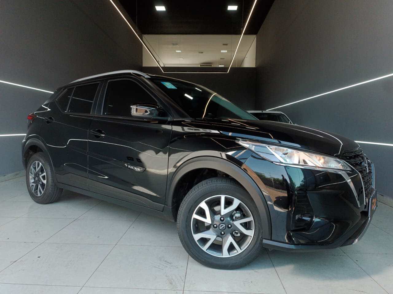 Kicks 1.6 16V 4P FLEXSTART SENSE XTRONIC AUTOMÁTICO CVT