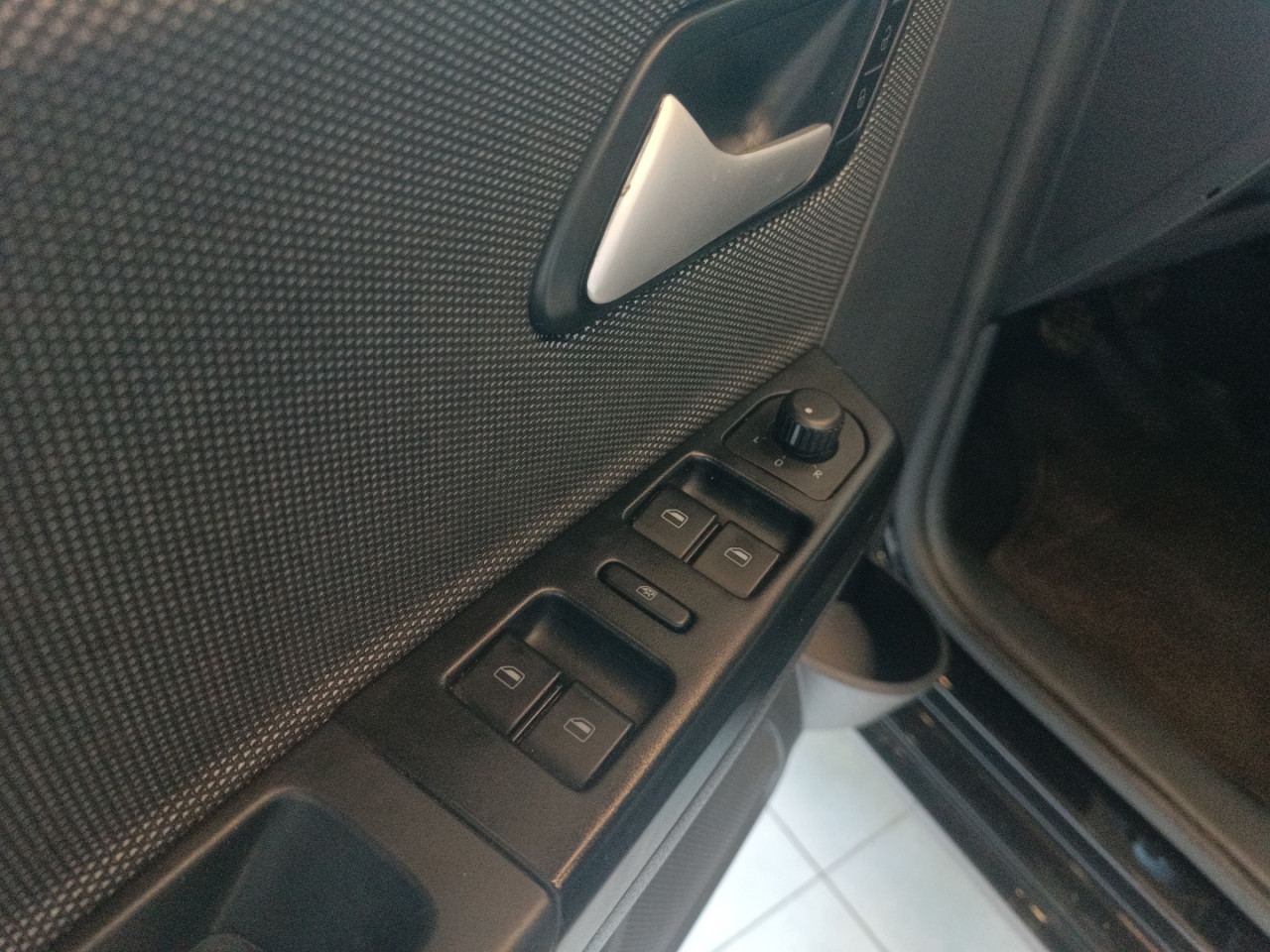 VOLKSWAGEN Fox 1.6 4P RUN FLEX