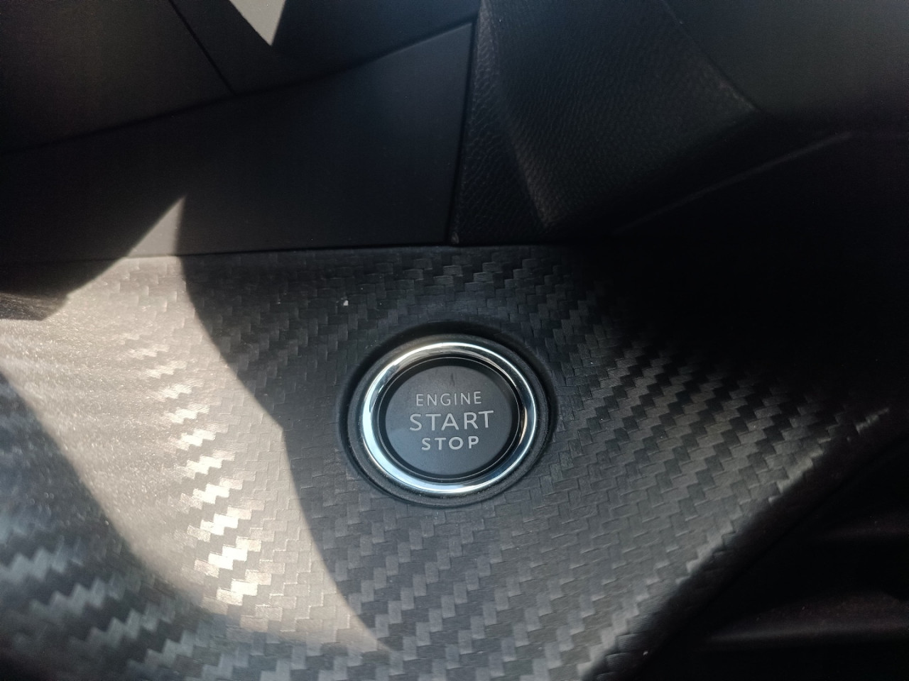 PEUGEOT 208 1.6 16V 4P FLEX GRIFFE AT6 AUTOMÁTICO