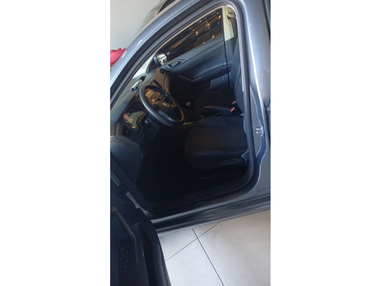 Polo Hatch 1.0 4P MPI