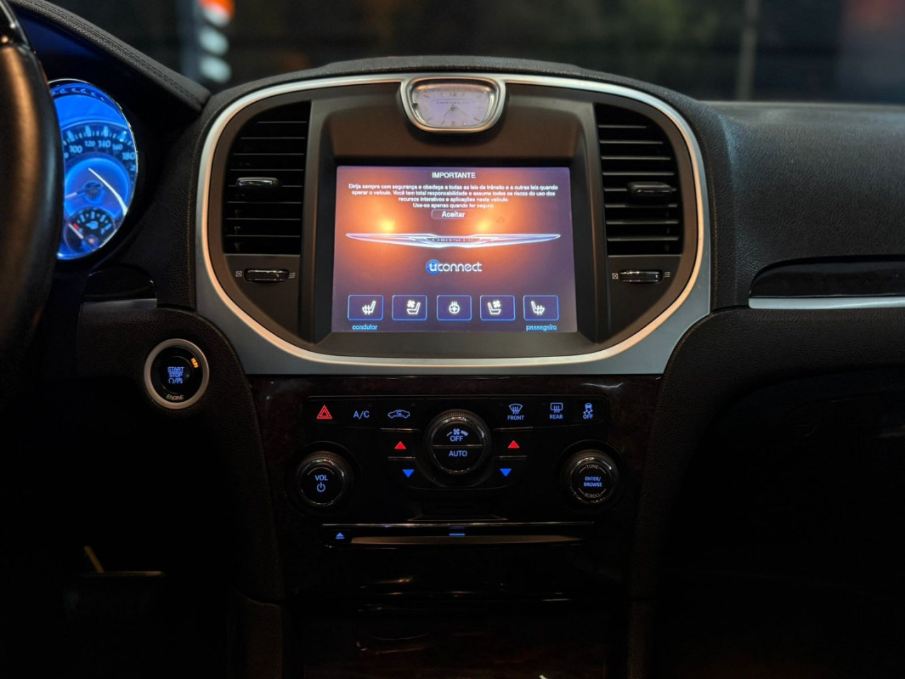 300 C 3.6 V6 24V 4P AUTOMÁTICO