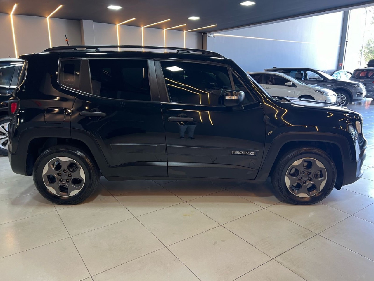 Renegade 1.8 16V 4P FLEX AUTOMÁTICO