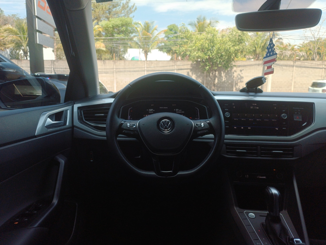 Polo Hatch 1.0 12V 4P 200 TSI HIGHLINE AUTOMÁTICO