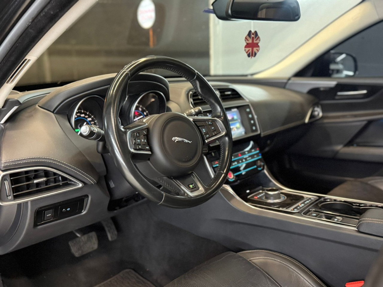 XE 2.0 16V 4P SI4 R-SPORT TURBO AUTOMÁTICO