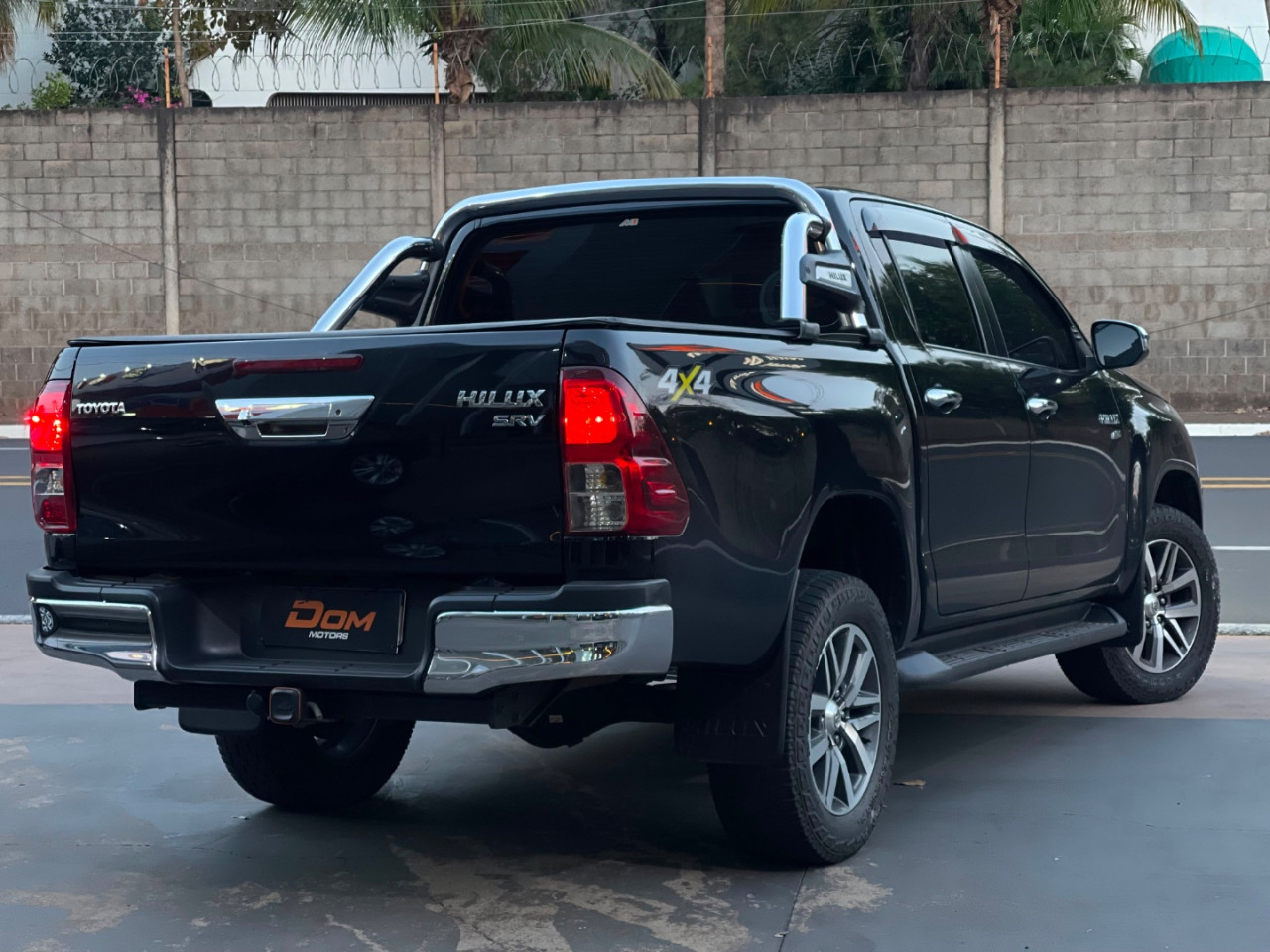 TOYOTA Hilux Caminhonete 2.7 16V 4P SRV FLEX 4X4  CABINE DUPLA AUTOMÁTICO