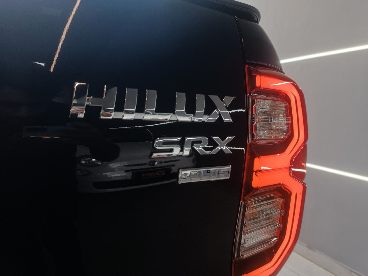 TOYOTA Hilux Caminhonete 2.8 16V SRX PLUS 4X4 TURBO DIESEL CABINE DUPLA AUTOMÁTICO