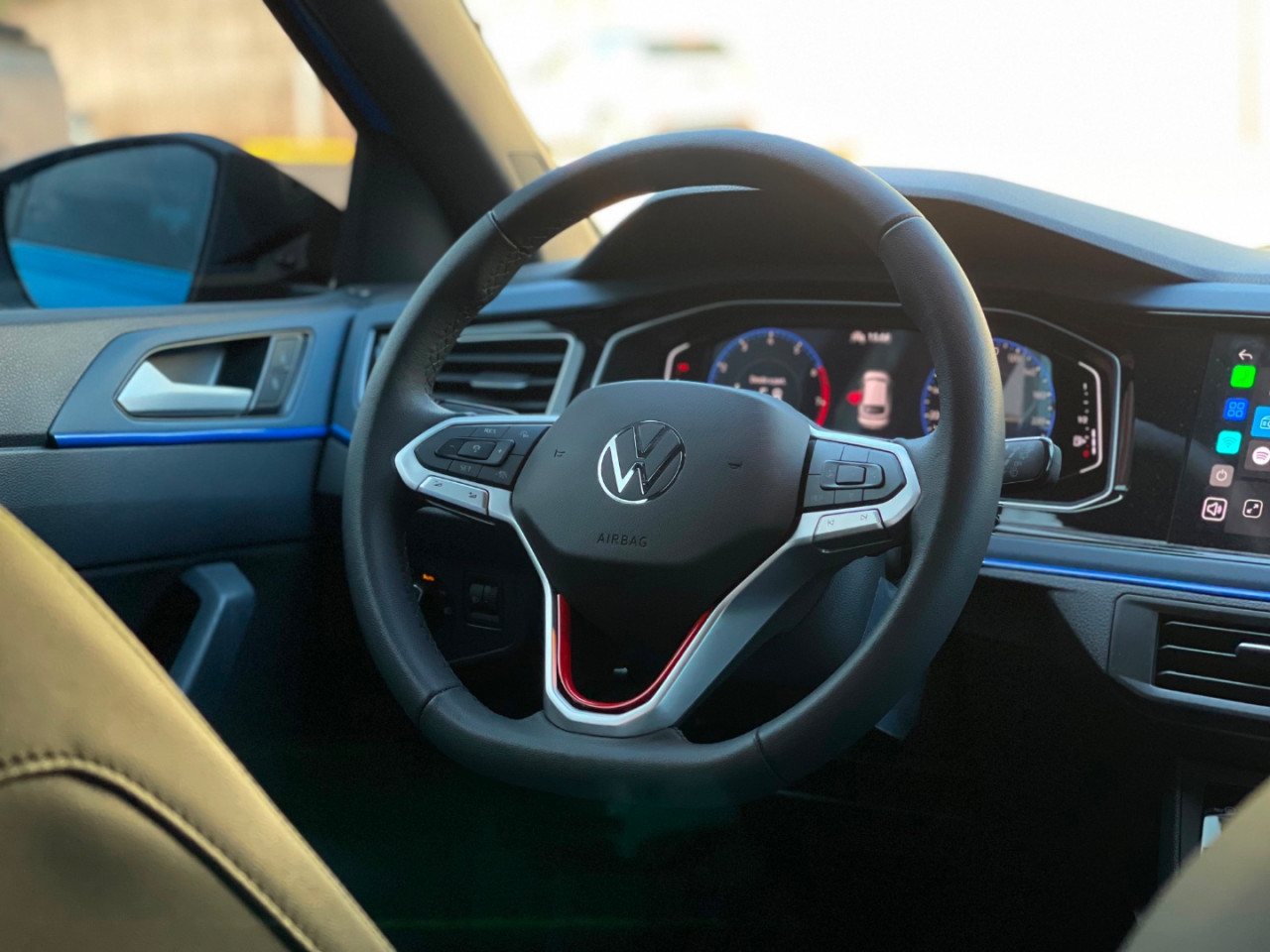 VOLKSWAGEN Nivus 1.0 4P FLEX 200 TSI HIGHLINE TURBO AUTOMÁTICO