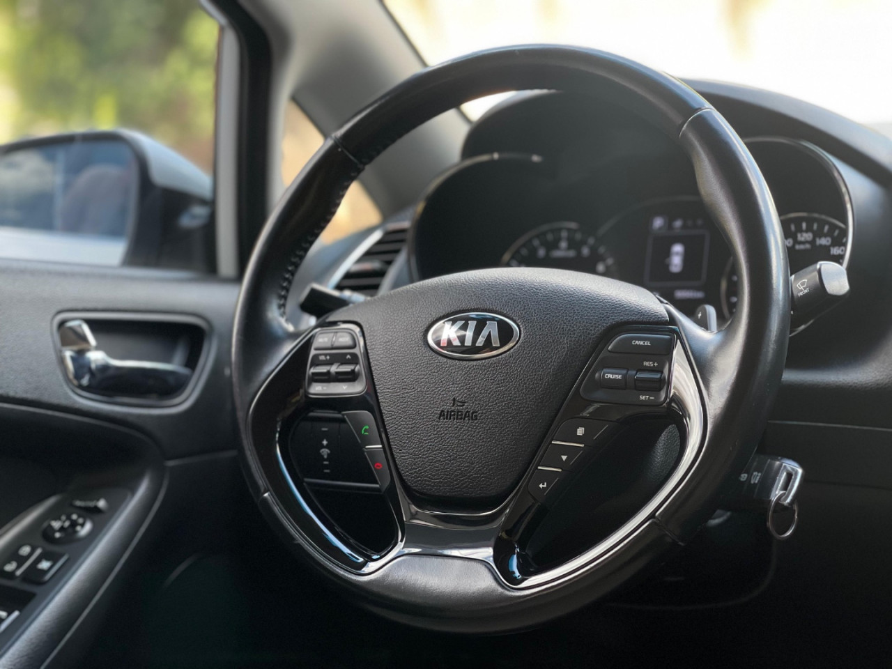 KIA Cerato Sedan 1.6 16V 4P SX AUTOMÁTICO