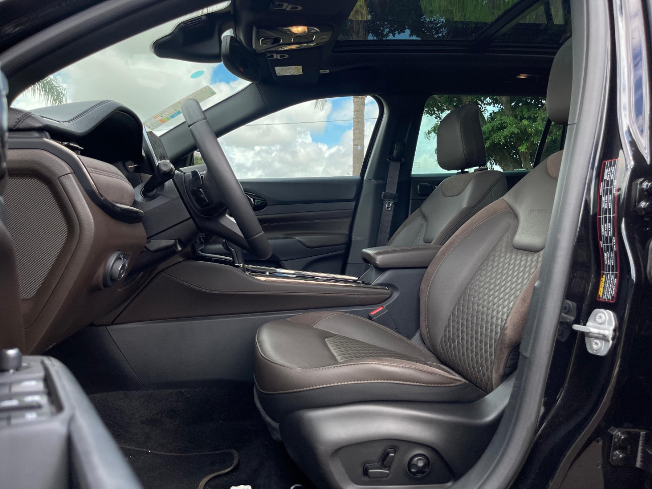 JEEP Commander 2.0 16V 4P TD380 OVERLAND TURBO DIESEL AUTOMÁTICO