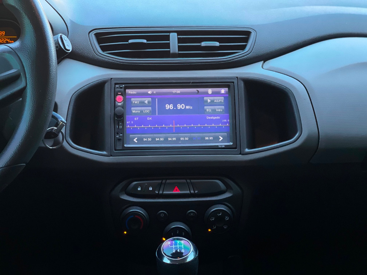 CHEVROLET Onix Hatch 1.0 4P FLEX JOY