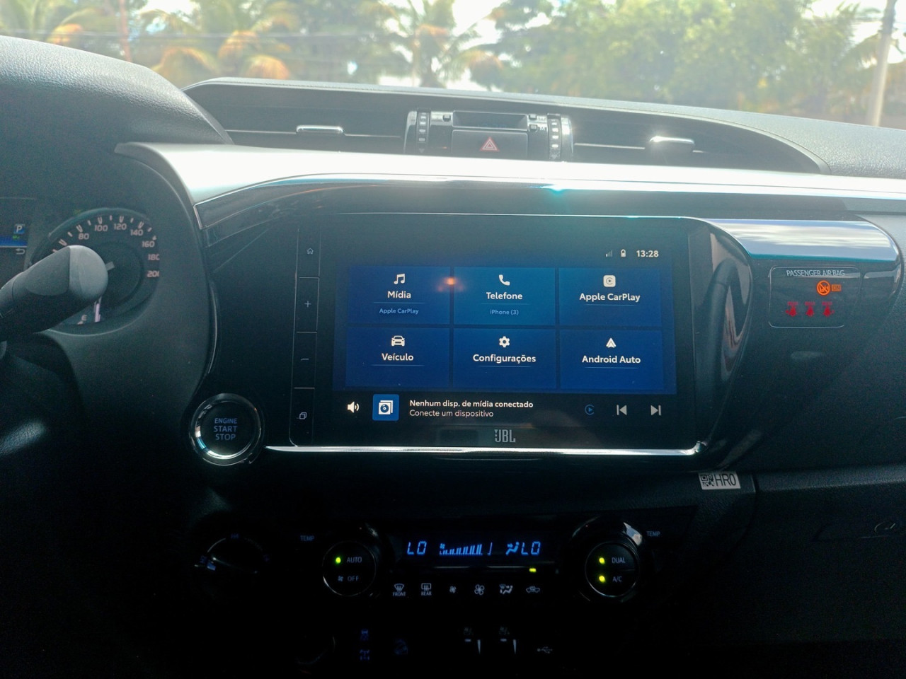 TOYOTA Hilux Caminhonete 2.8 16V SRX PLUS 4X4 TURBO DIESEL CABINE DUPLA AUTOMÁTICO