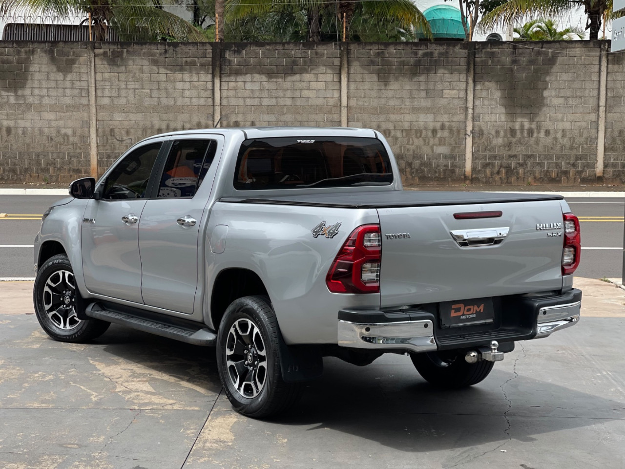 TOYOTA Hilux Caminhonete 2.8 16V 4P SRX DIESEL CABINE DUPLA