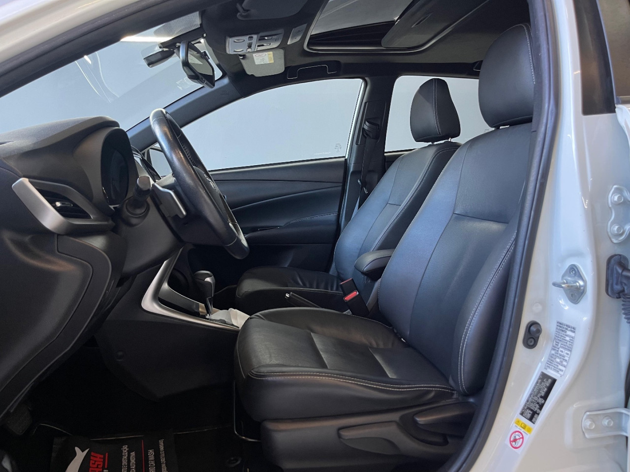 TOYOTA Yaris Hatch 1.5 16V 4P FLEX XLS MULTIDRIVE AUTOMÁTICO CVT