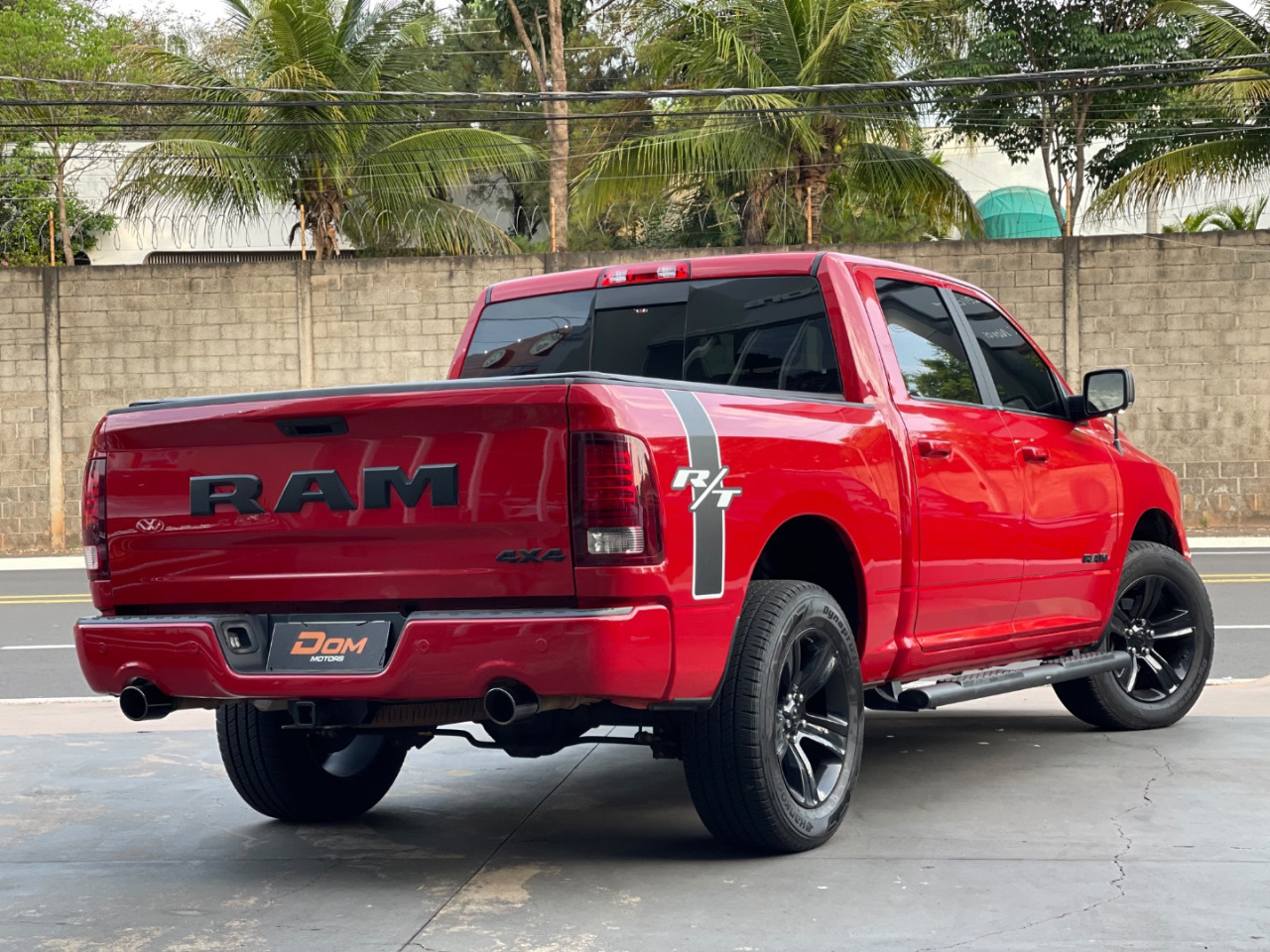 RAM Classic 5.7 V8 32V 4P R/T 4X4 AUTOMÁTICO