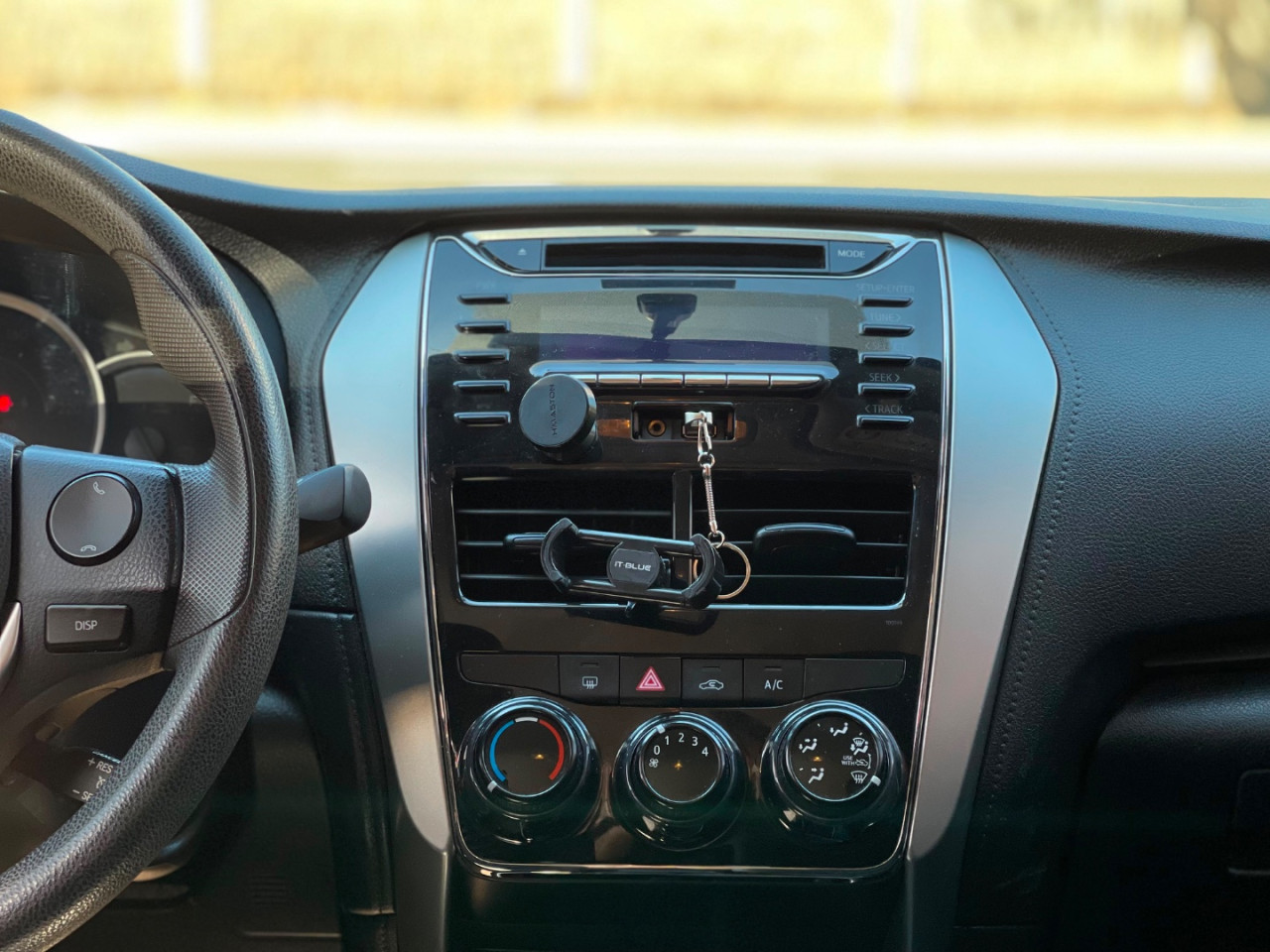 TOYOTA Yaris Sedan 1.5 16V 4P FLEX XL MULTIDRIVE AUTOMÁTICO CVT
