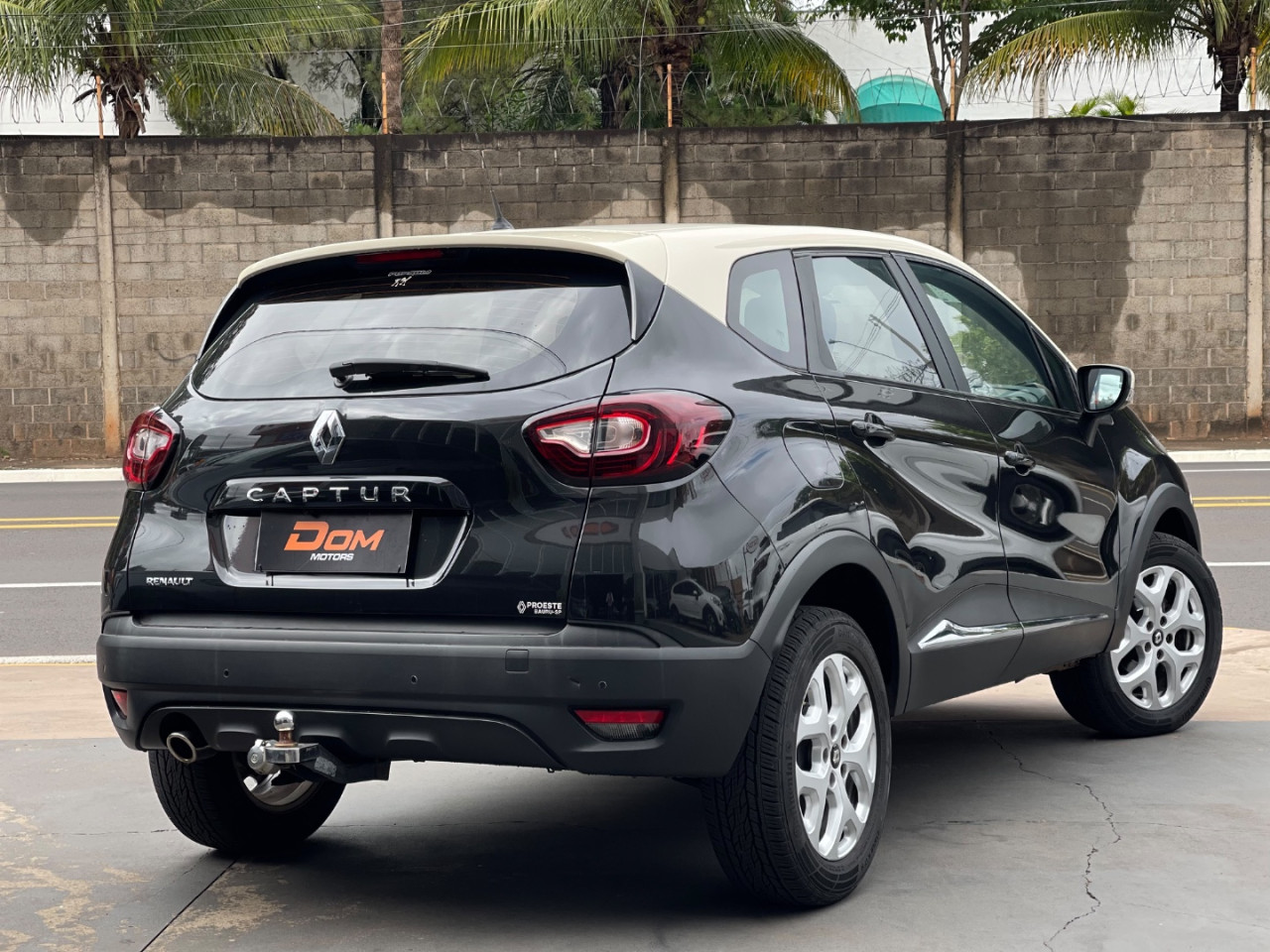 RENAULT Captur 1.6 16V 4P FLEX SCE LIFE X-TRONIC CVT