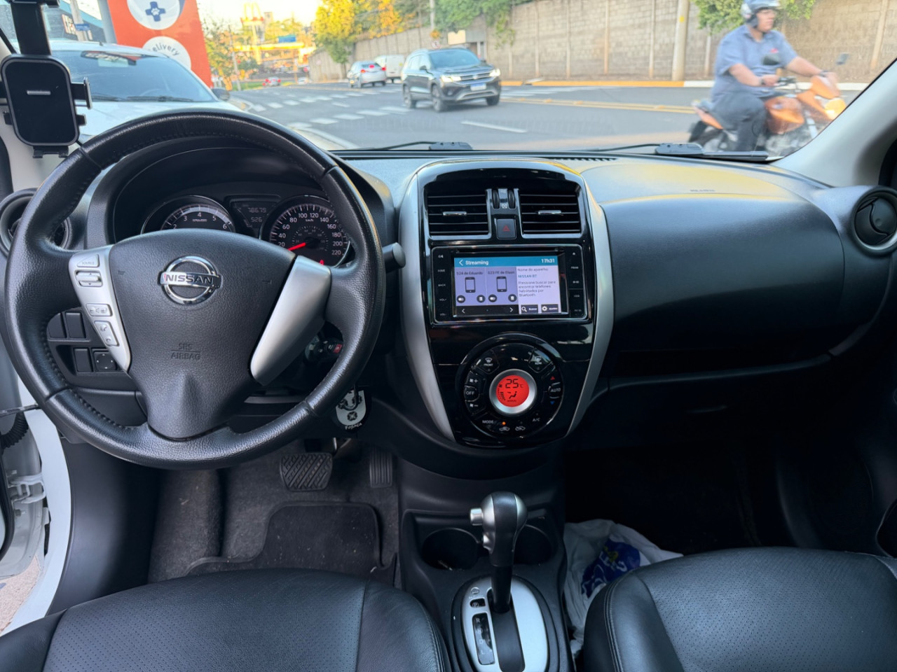 NISSAN Versa Sedan 1.6 16V 4P SL FLEX XTRONIC AUTOMÁTICO CVT