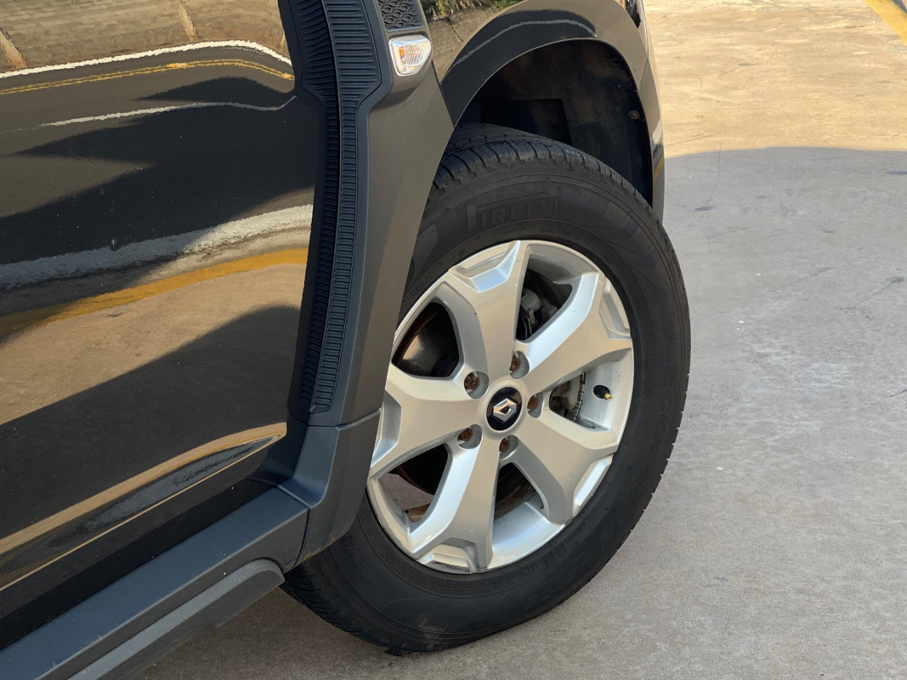 RENAULT Duster 1.6 16V 4P FLEX SCE INTENSE X-TRONIC AUTOMÁTICO