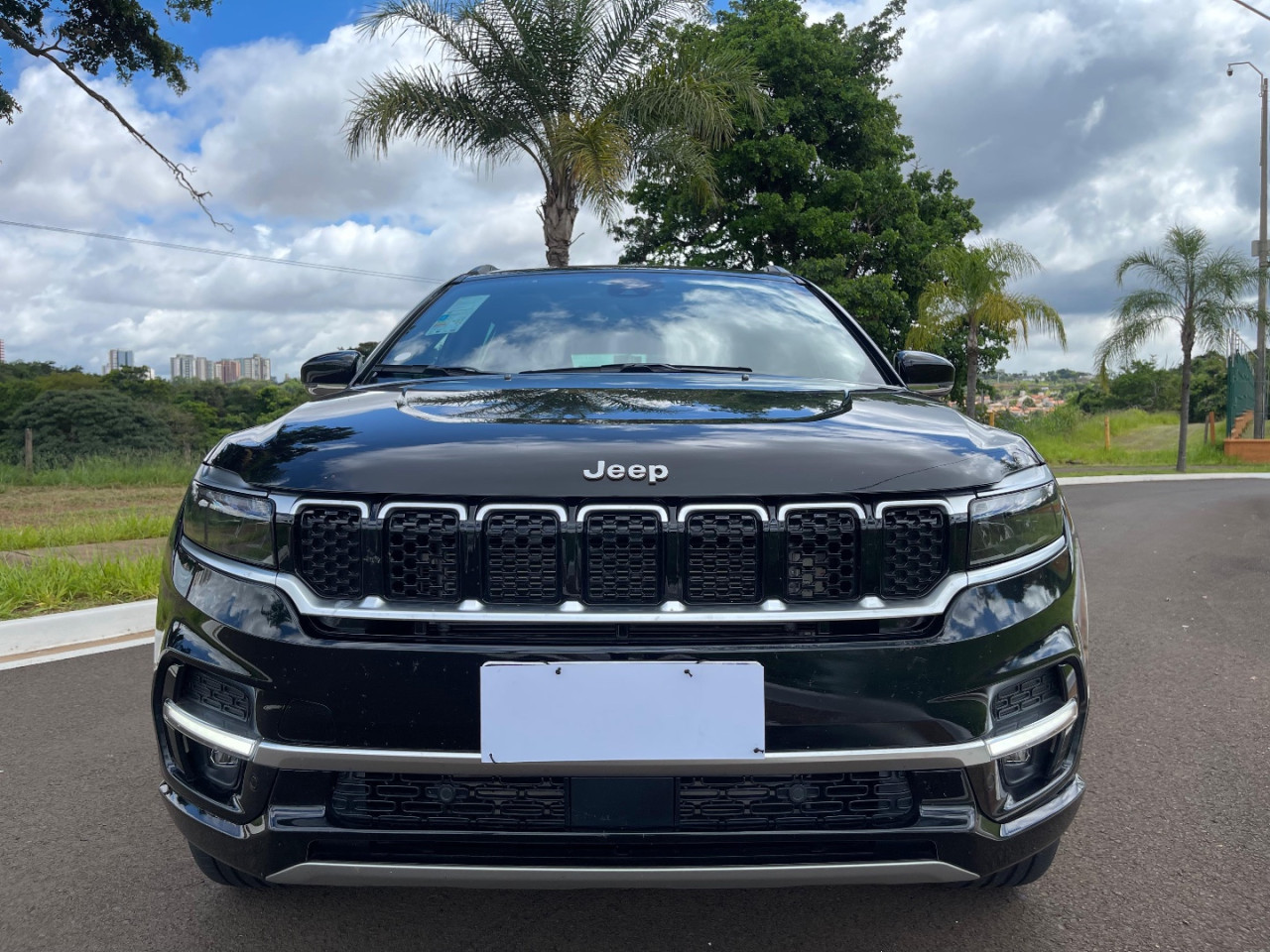 JEEP Commander 2.0 16V 4P TD380 OVERLAND TURBO DIESEL AUTOMÁTICO