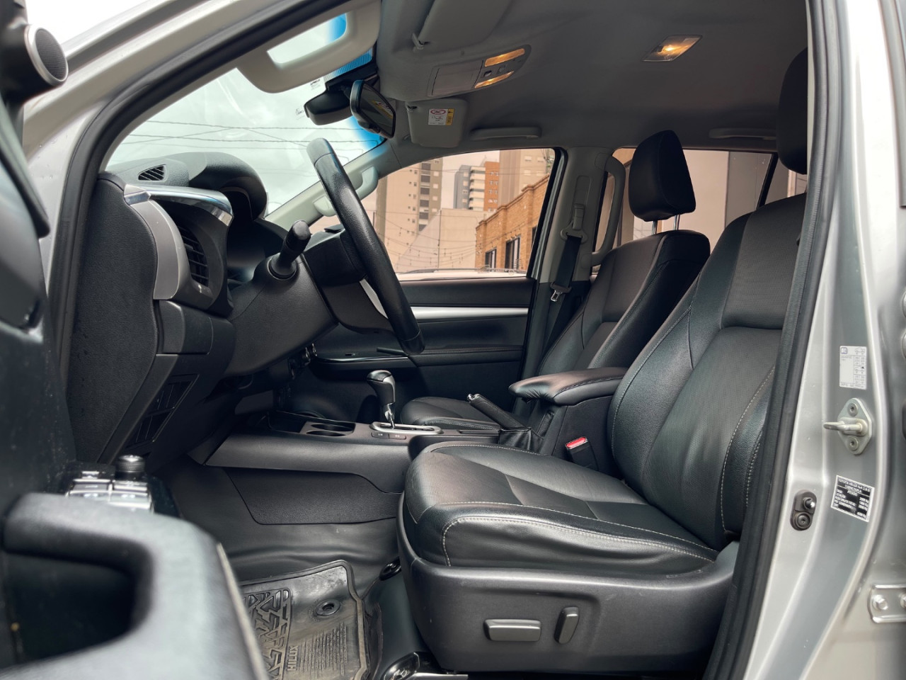 TOYOTA Hilux Caminhonete 2.8 16V 4P SRX DIESEL CABINE DUPLA