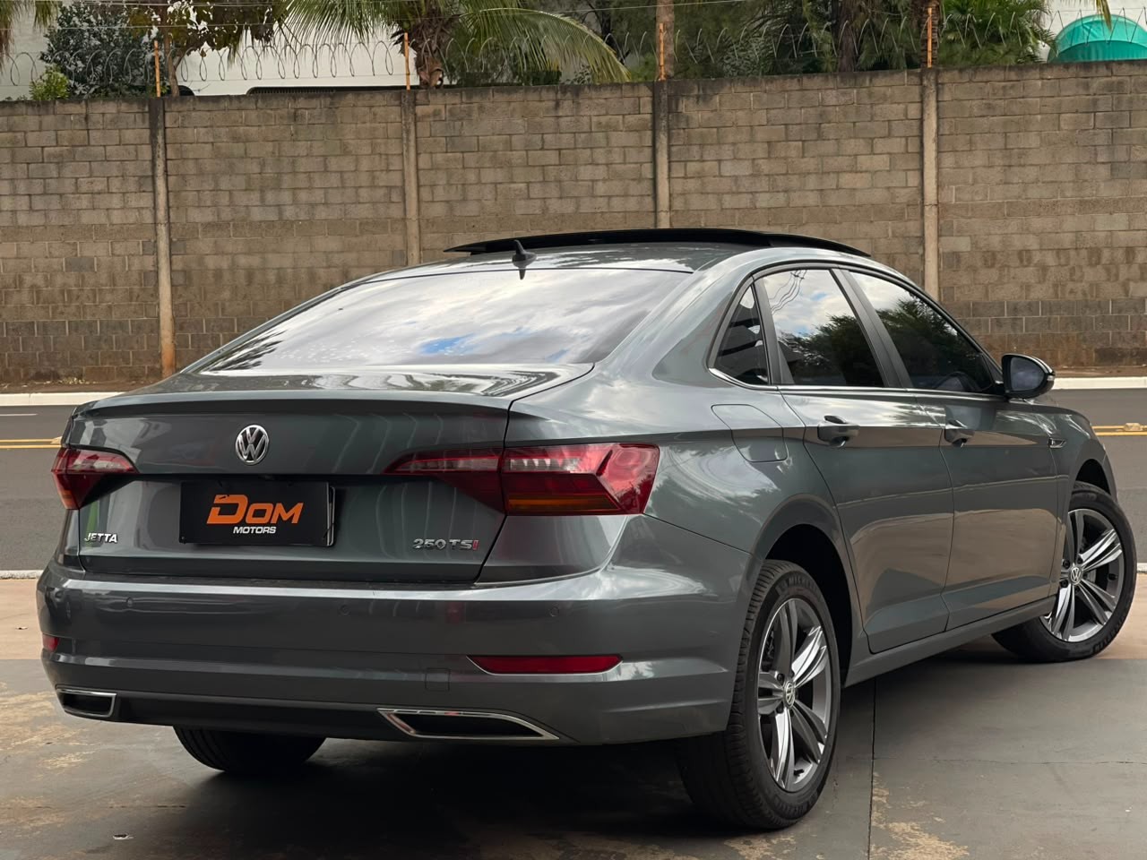 VOLKSWAGEN Jetta 1.4 4P 250 TSI R-LINE AUTOMÁTICO