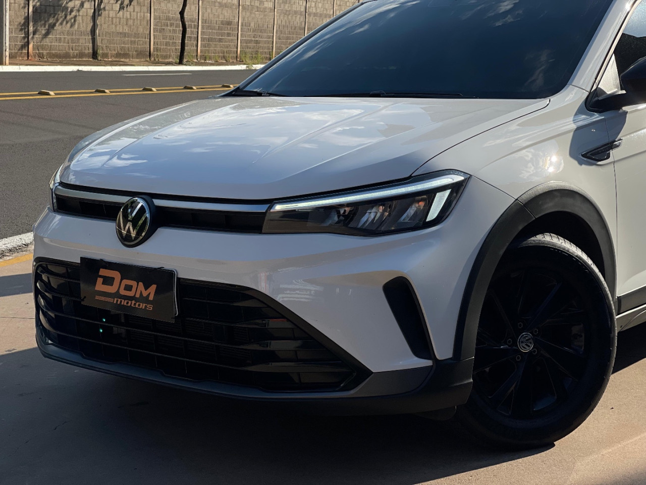 VOLKSWAGEN Nivus 1.0 4P FLEX 200 TSI SENSE TURBO AUTOMÁTICO