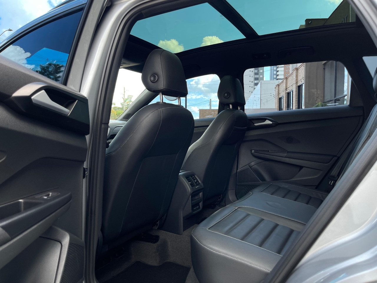 VOLKSWAGEN Taos 1.4 16V 4P FLEX 250 TSI COMFORTLINE AUTOMÁTICO