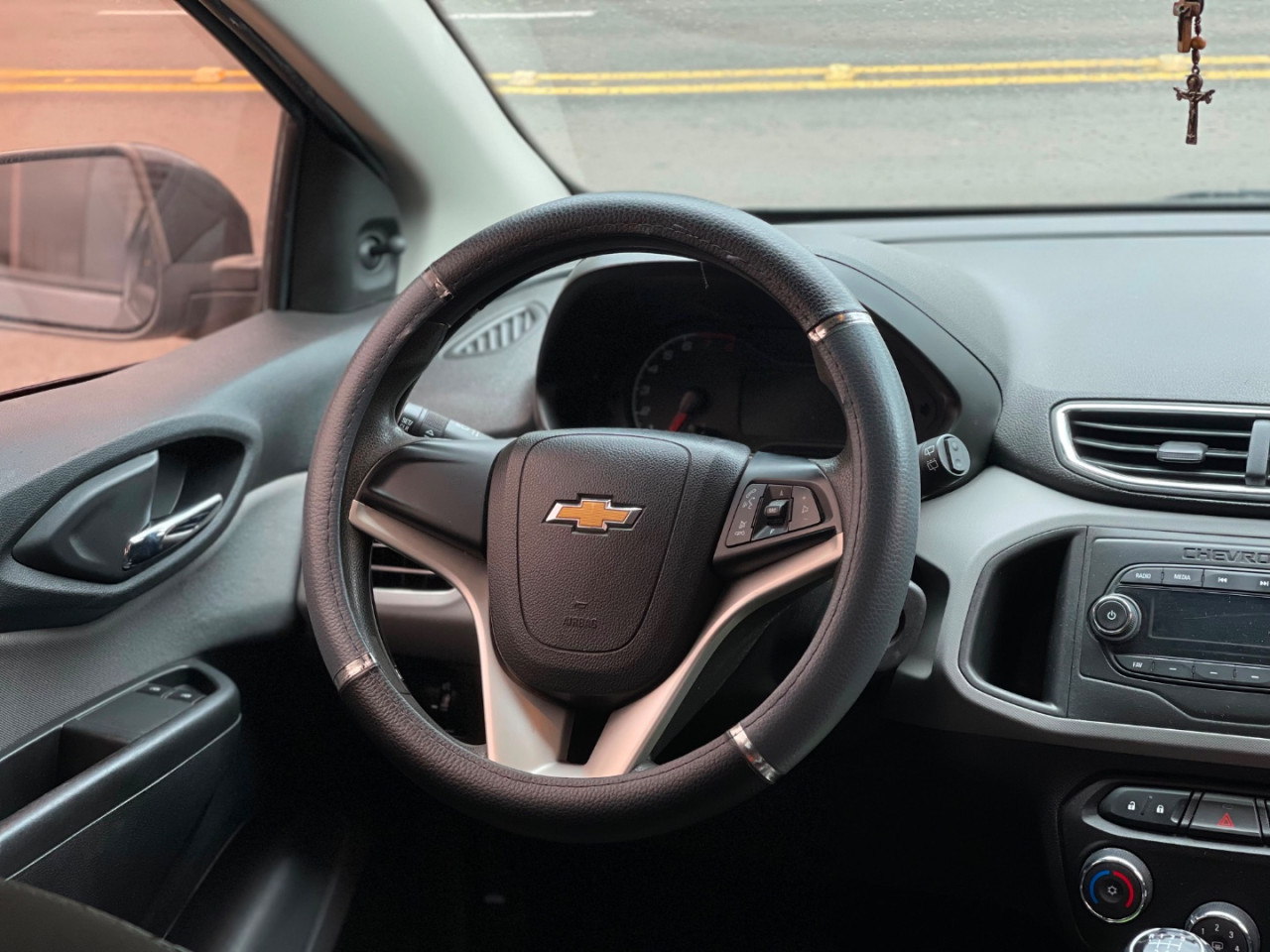 CHEVROLET Onix Hatch 1.0 4P FLEX LT