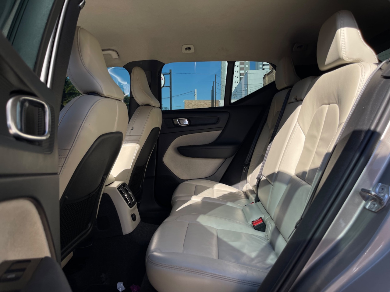 VOLVO XC40 1.5 16V 4P T5 RECHARGE HÍBRIDO INSCRIPTION GEARTRONIC AUTOMÁTICO