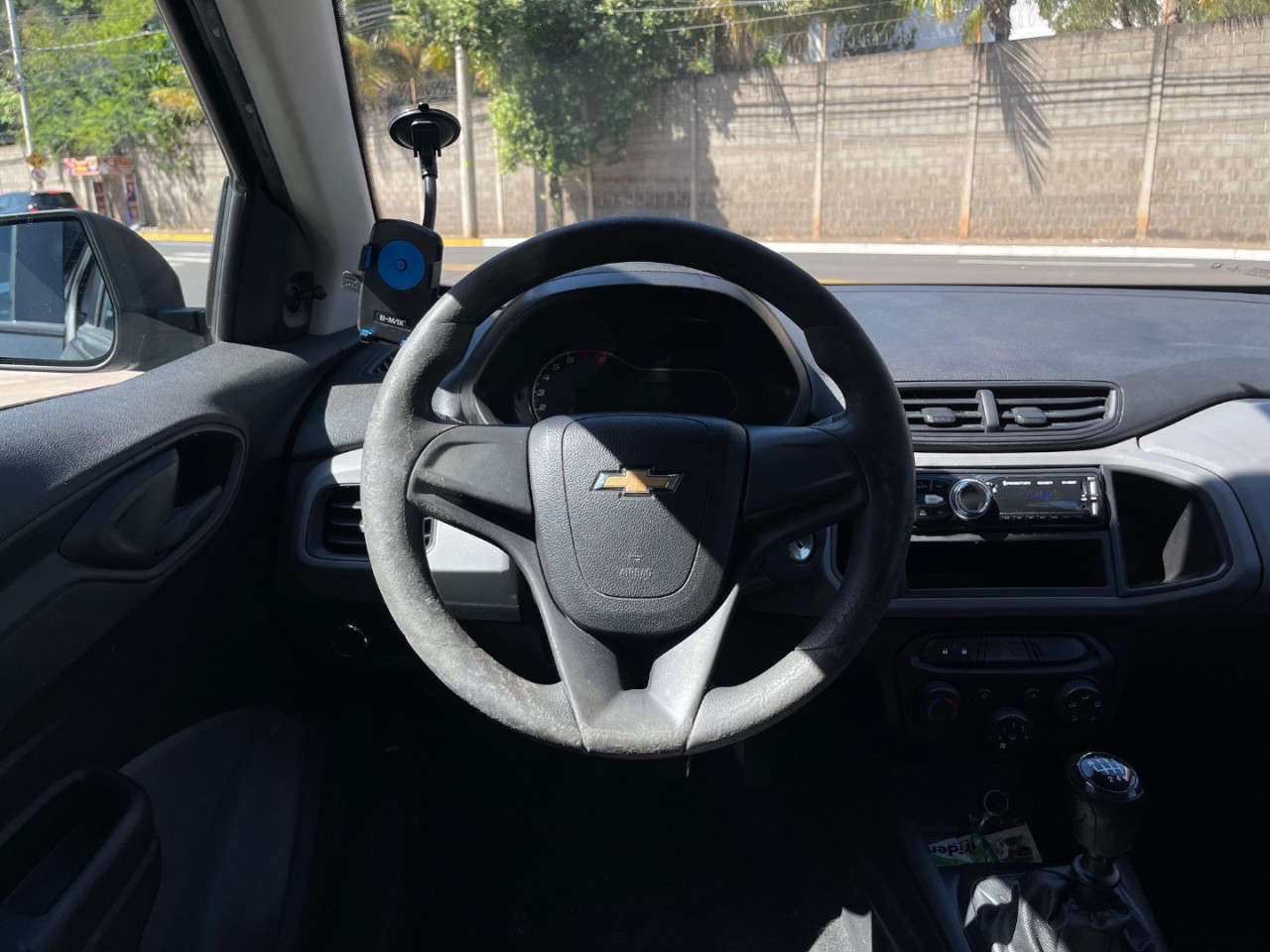 CHEVROLET Onix Hatch 1.0 4P FLEX JOY