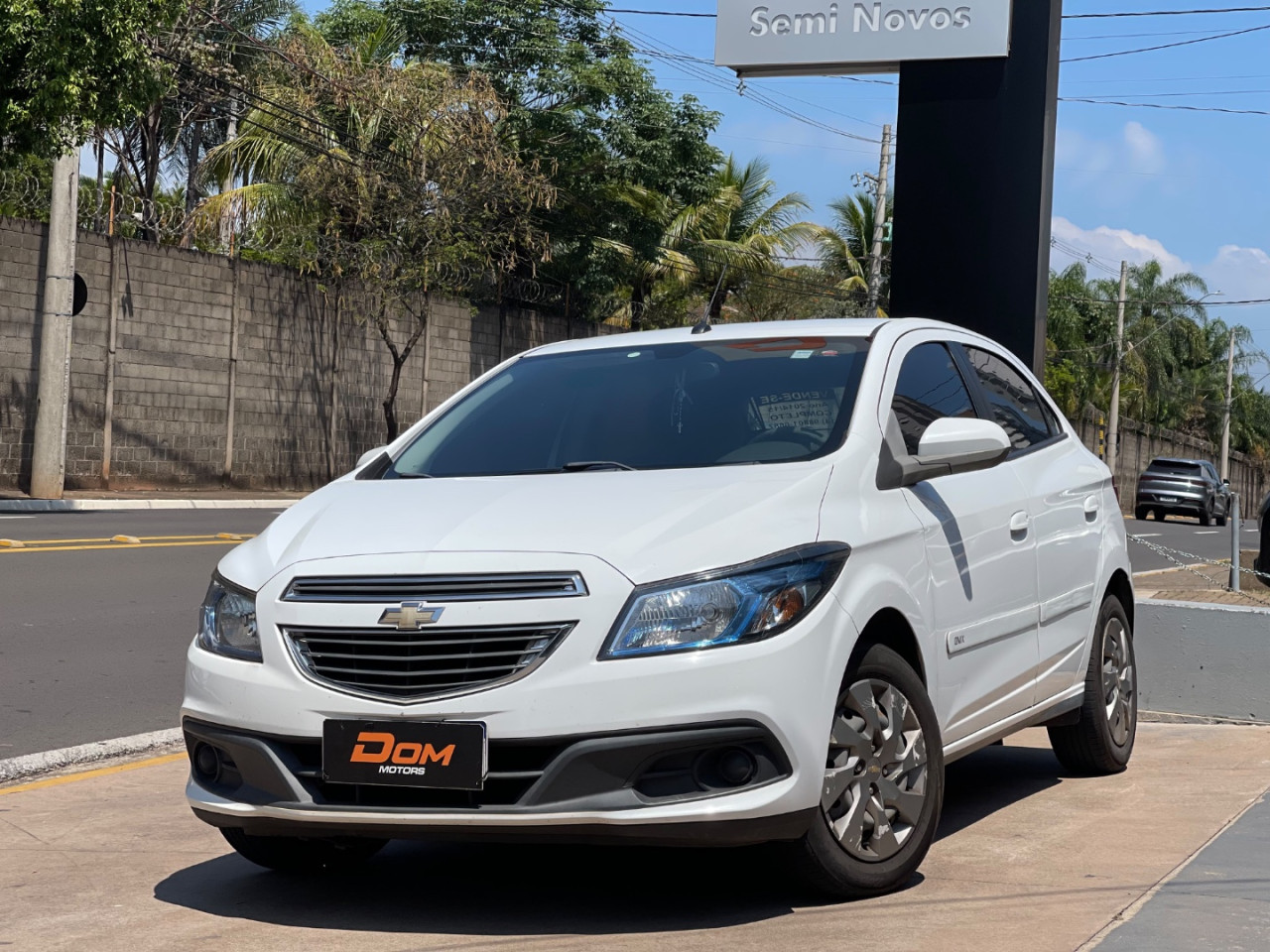 Onix Hatch 1.4 4P FLEX LT