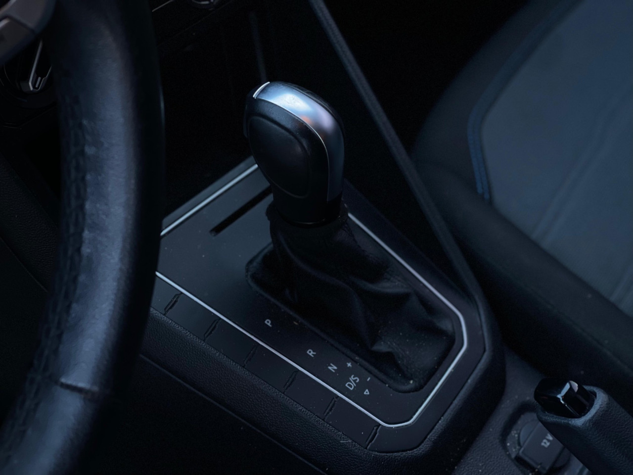 VOLKSWAGEN Nivus 1.0 4P FLEX 200 TSI COMFORTLINE TURBO AUTOMÁTICO